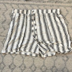 Ardene XL stripped shorts